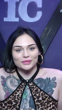 Teeny-gangbang s Big-booty-cou! Hromadné oplodnění... Šuká mě těhotná!!