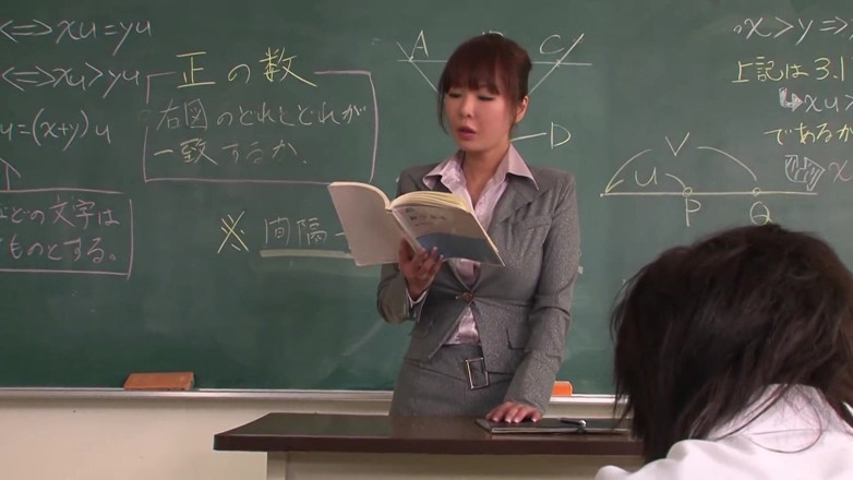 Japan X: Asian teacher in blowbang trouble