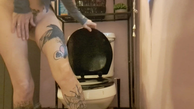PandoraSG: Morning Piss After Masturbation