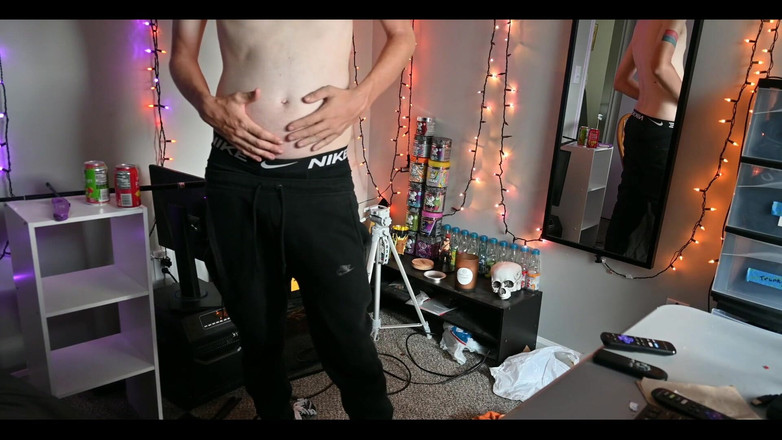 ElementX1018: 我的弹跳鸡巴想要你吮吸它，因为我的肚子越来越丰满！