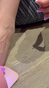 Diosa de pies sus uñas del pie