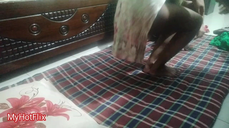 MyHotFlix: Ngày lễ tình nhân đặc biệt vợ chồng làm tình mạnh...