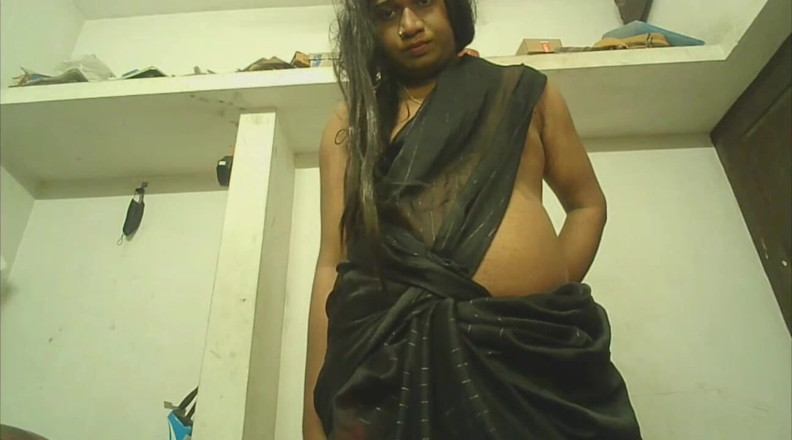akhilzq: Indian Transgender Fingering Her Ass with Wearing Black Saree