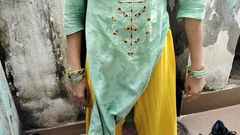 XGirlSapna: 사프나 바비의 목욕 비디오