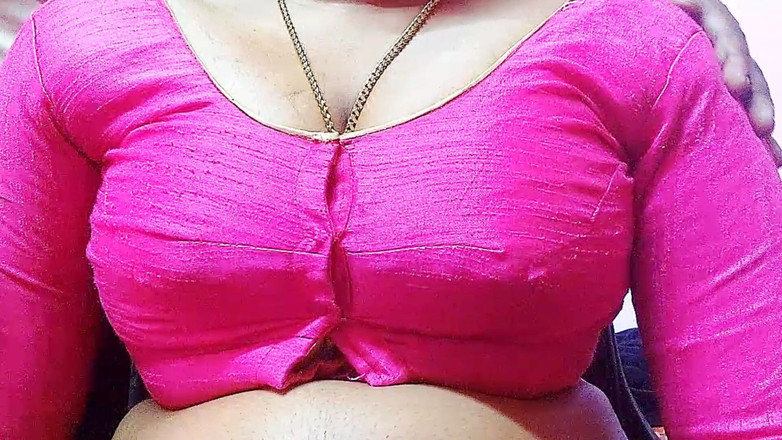 Desi Mohini: 인도 여대생