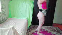 Kitty_Cross: かわいいシーメールがカメラに向かってキスを吹く