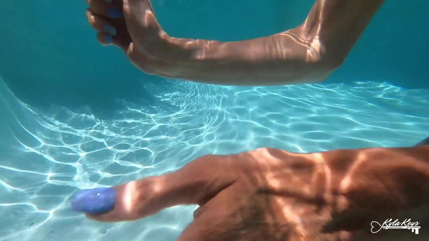 Underwater Swimming Pool Threesome (Kyla Keys)