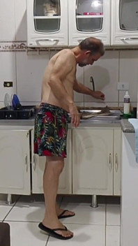 Coroa Sozinho Peladao Na Cozinha