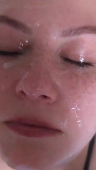 Vilu Vidish Face Spitting