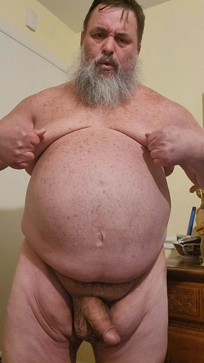 GeneWadexxx: Stepdaddy Bear Bates on a Tuesday