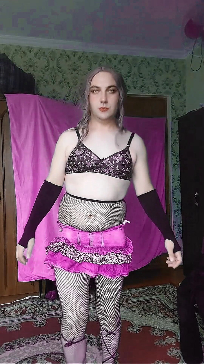 Kitty_Cross: Hot College Girly Cheerleader Sissy Makes an Amazing Sexy Performance...