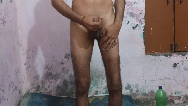 Luckky: Sozinho indiano quente garoto masturbação