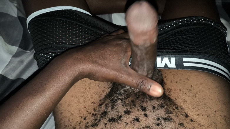 Kenyandick: Late Night Feeling Horny and All I Had to Do...
