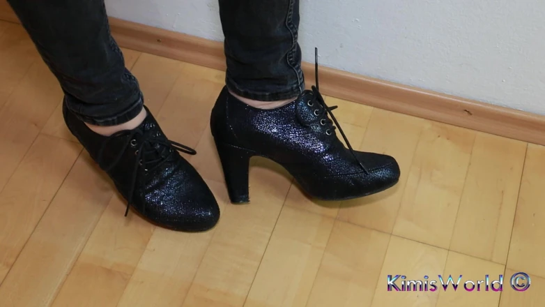 Green Running Shoes & Real Nylons - Shoeplay & Sock Tease