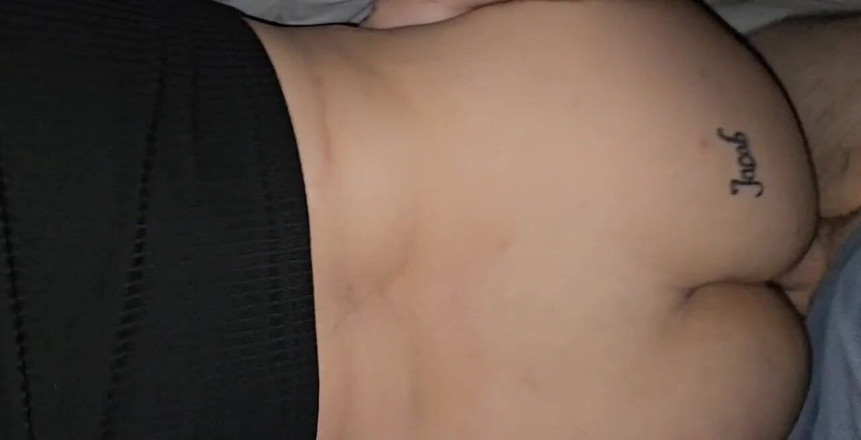 Funhousewife69: Andato a letto senza pantaloni e ha approfittato lol mi...