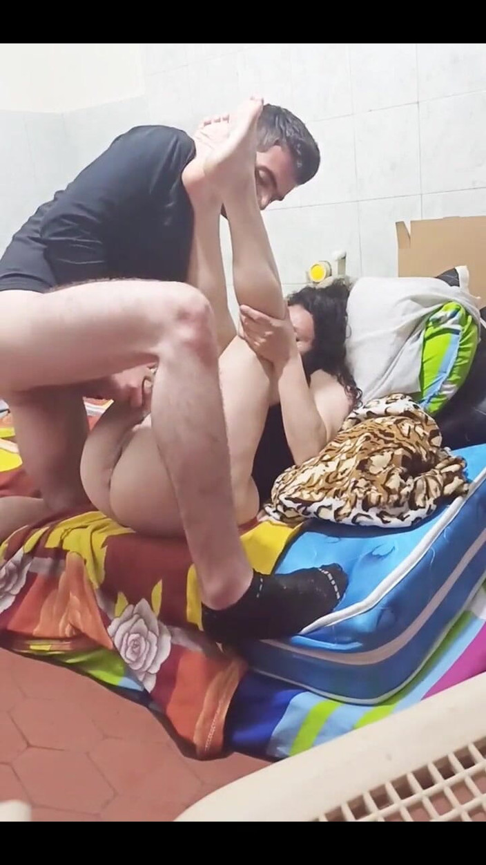 GBadBoyOfficial: あまりの興奮で、妻の中にすぐにイってしまいました