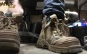 Manly foot: Muito ocupado no trabalho hoje - venha adorar meus pés enquanto...