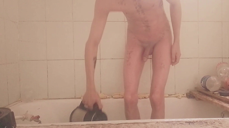 RayKris: Guy Bathing