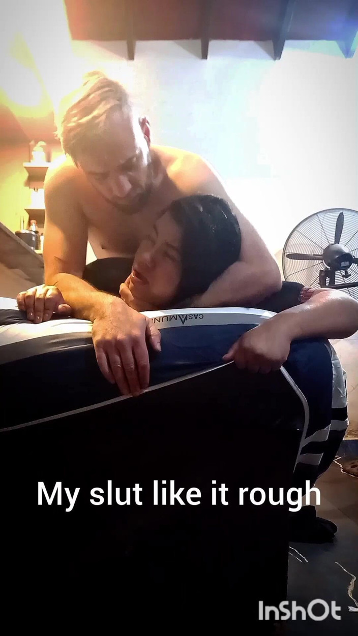 Dirtycouple8343: Une MILF latina se fait sodomiser sans pitié