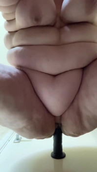 Bbwbootyful Ridding 12 -tums dildo stimulerar min klitoris med kulvibrator
