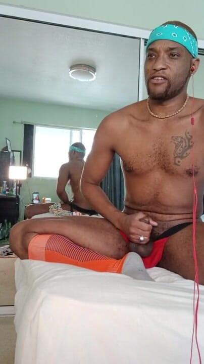 Kennie Jai: De cerca paja y corrida!