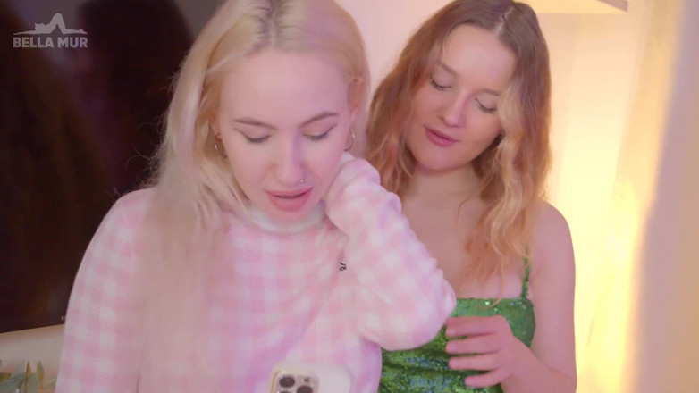 Bella Mur: Sensual sexo lésbico com loira e ruiva