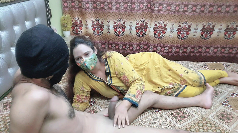 Pakistani CoupleX: Indiancă desi iubită frumoasă iubită suculentă desi amatoare desi muie