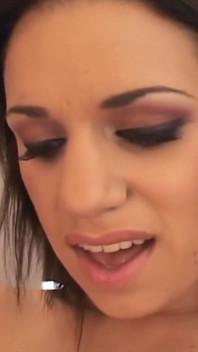 Mia Bangg: latina królowa porno dobrze zerżnięta