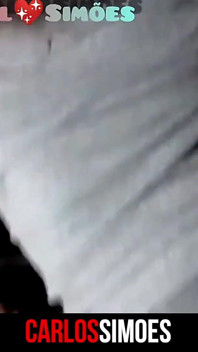 Cewek sange rambut cokelat lagi asik muncrat di kontol pacarnya sampai matanya merem melek