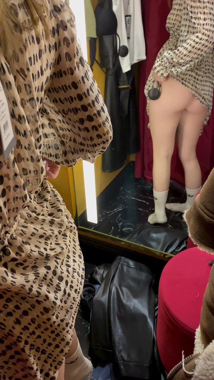 Lady Anna: Trying on Clothes. Part 1