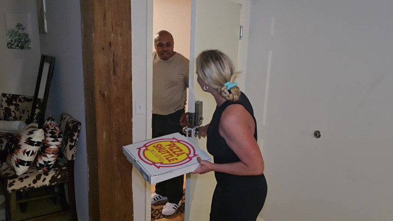 D Crush: BBC Pizza Delivery for Hotwife