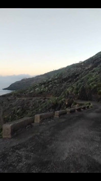 Chạy lên dốc với mặt trời mọc mà không có quần lót