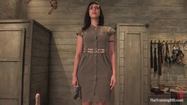 The Training of O by Kink: Das Training von Satine Phoenix, Day One