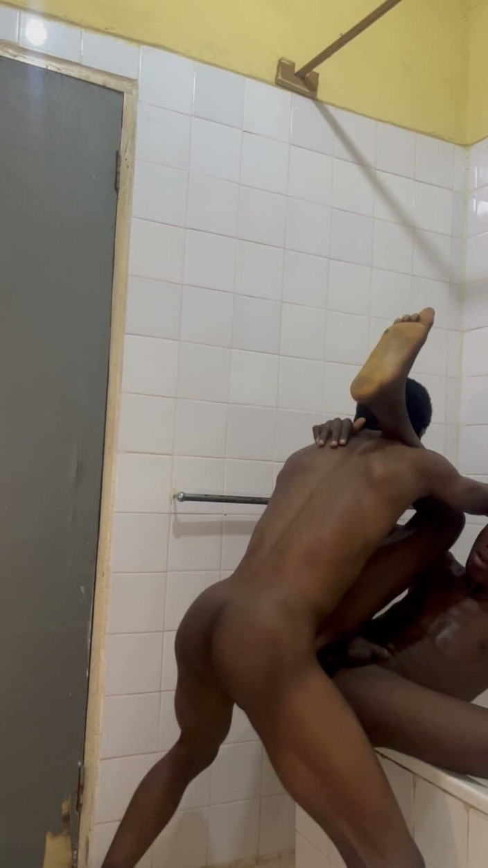 Dickpresido: Wattaa Water