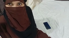 Güzel Müslüman bir kızın sulu amcığı, daha önce hiç sikişmedim