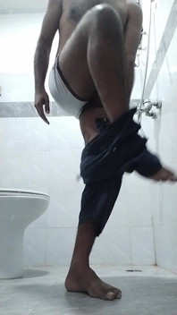 Menunjuk Punggung