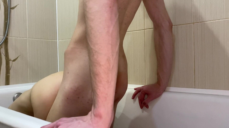 AnnetMoroz: Sex Doggy Style in the Bath.