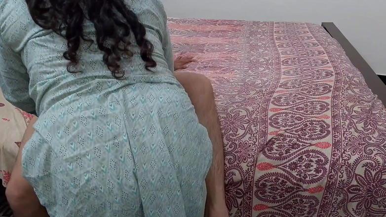 QueenbeautyQB: La matrigna indiana improvvisamente ha chiamato casa e ha chiesto...