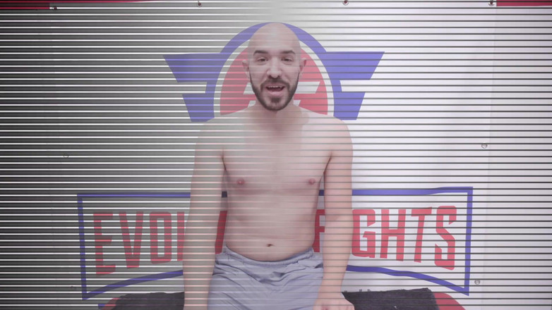 Evolved Fights: Nina Nova Zápasí Peter King