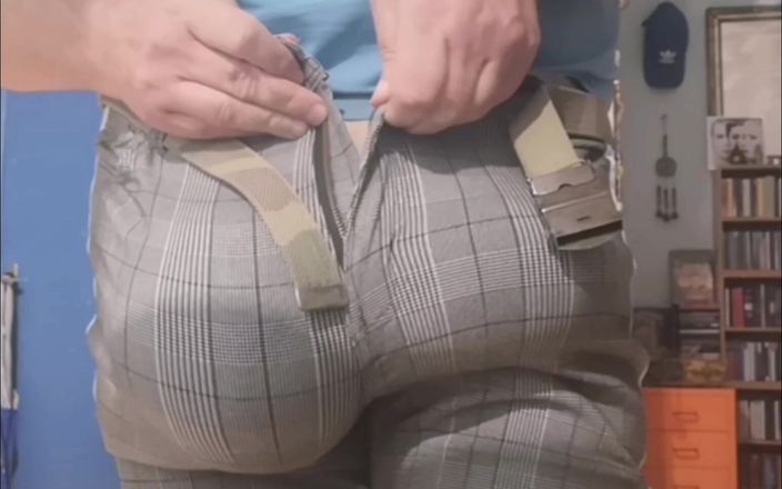 Monster_Meat_: 나는 Bulge 괴물과 펌핑 중독자입니다