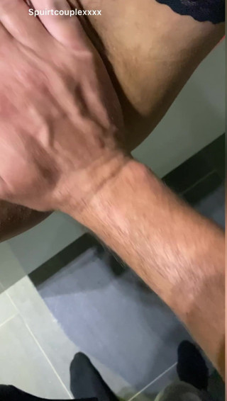 Spuirtcouplexxxx: Pepek panas memancut mani di dapur