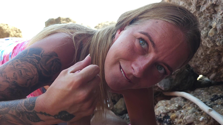 Melody Pleasure: Une Baise Rapide Sur La Plage Sous Le Soleil Espagnol