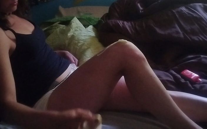Freakshowsuckerr: 自分を触るかわい子ちゃん