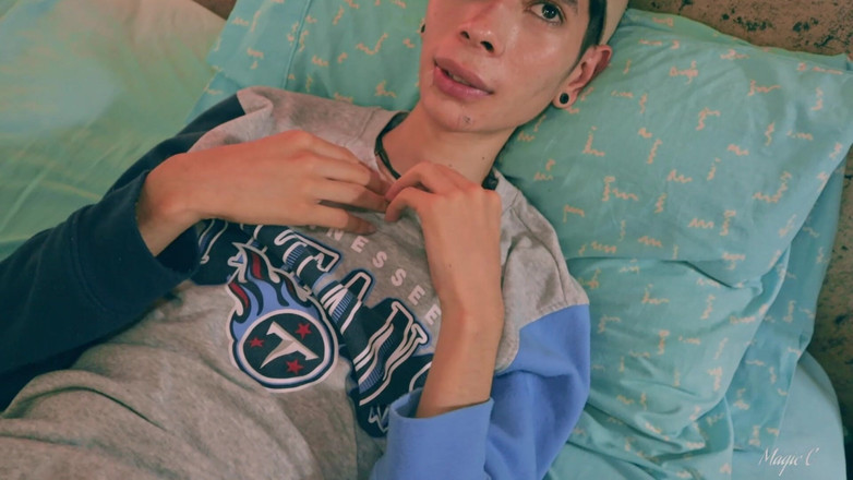 Magic C: Líbí se ti moje nohy? Mám zde zveřejnit více obsahu...