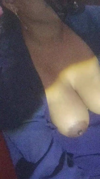 Teman wanita seksi saya dalam panggilan video