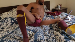 Kennie Jai: Kenniejai si to dělá v Cmu Gear
