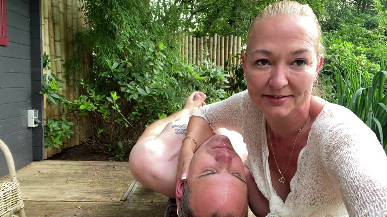 SluttyShanna: Facesitting Outside, Lick Me Hard I Will Give You My...