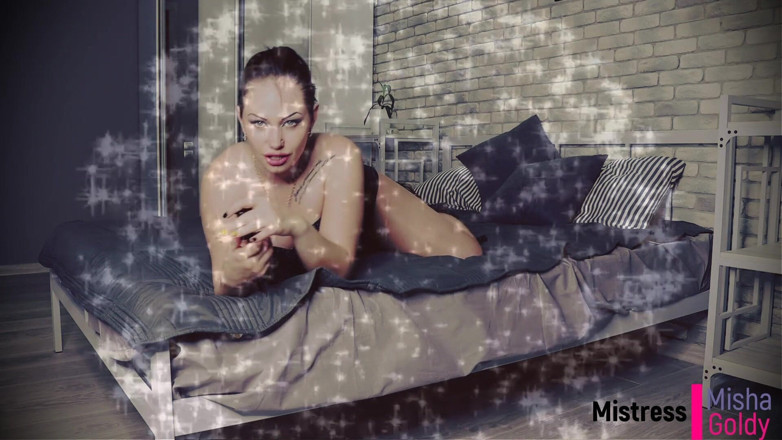 Goddess Misha Goldy: Sniffers everyday! Day 4 sniff and stroke with cum countdown