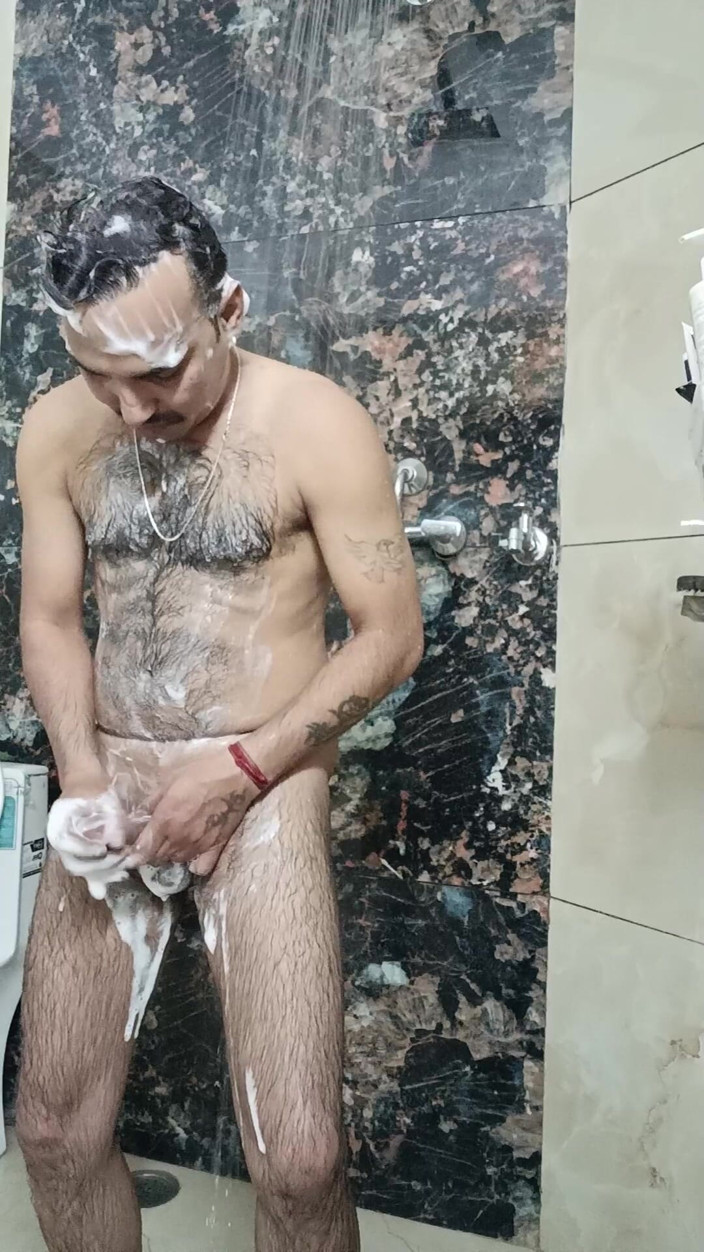Rajasthani-old-lover: 印度德西男孩与邻居继父和军官发生性关系