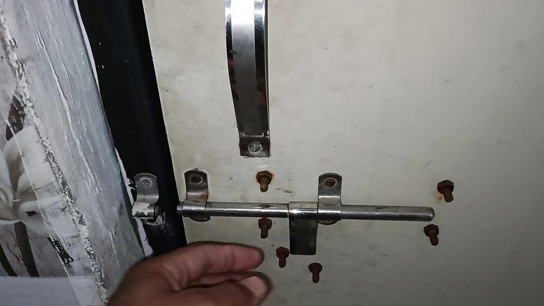 LovedSunsine1990: Hur smeker jag håret på toaletten?